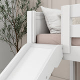 BRAINY WC : Play Loft Beds Twin Low Loft Bed with Slide and Straight Ladder on End, Curved, White